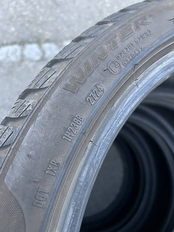 Pneumatici & Ruote complete: 255/40/20 Pirelli Winterreifen  – Usato da Frasnacht venduto da nobloff 5
