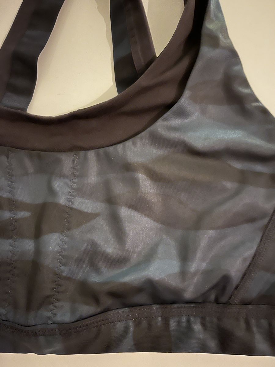 Lululemon Top: Sport BH von Lululemon – Usato da Allschwil venduto da christlvonderalm 1