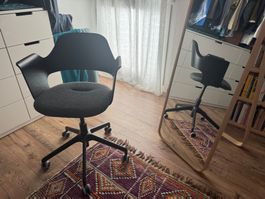 Chaise de bureau FJÄLLBERGET noire