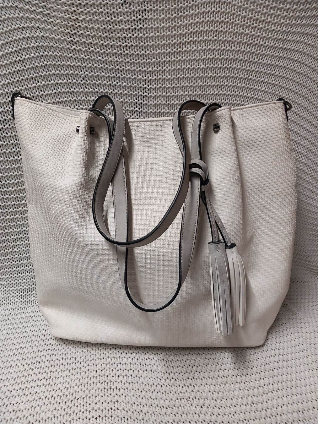 Taschen für Damen: Handtasche Emily & Noah, gross, veganes Leder – Gebraucht aus Gwatt (Thun) von umwelt-brocki