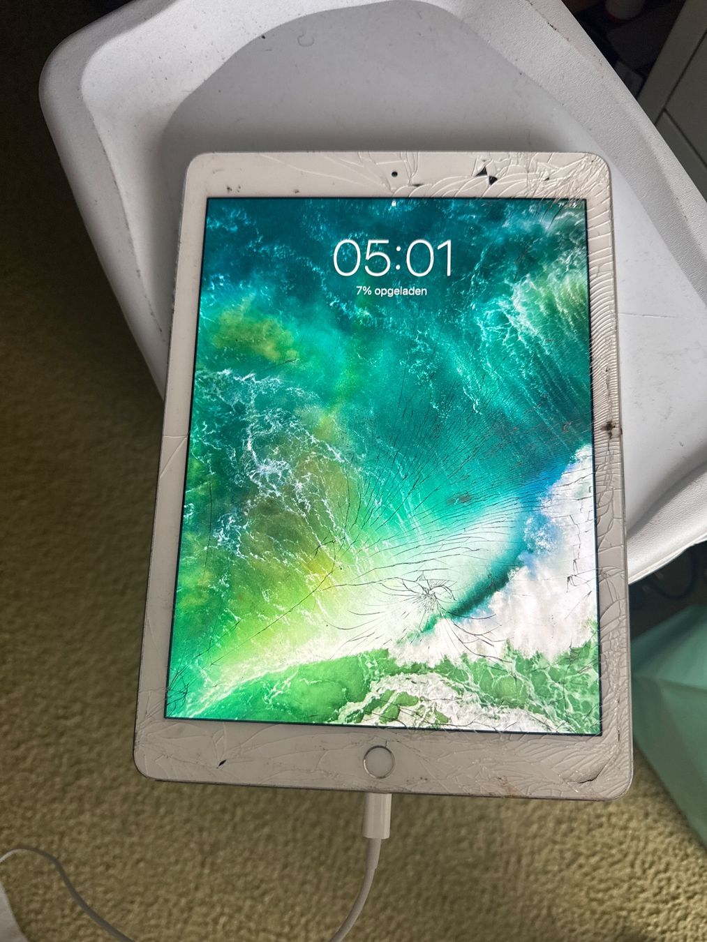 Apple Tablet PC: Ipad Air 2 - A1566 - icloude – Difettoso da Olten venduto da HoYa01 2