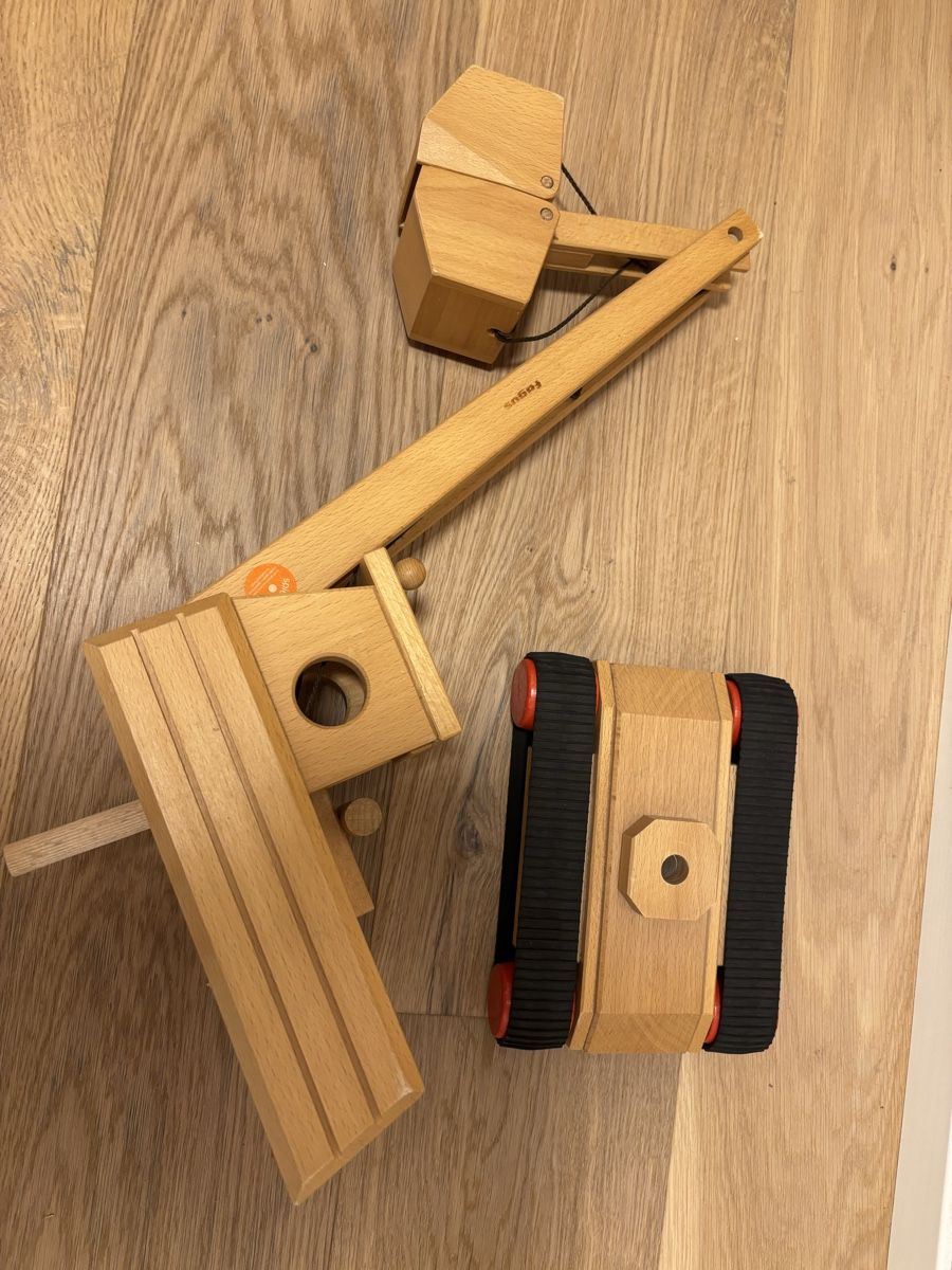 Giocattoli: Qualitativ hochwertiger Holzbagger gebraucht – Usato da Buchs AG venduto da Tortillaking 2