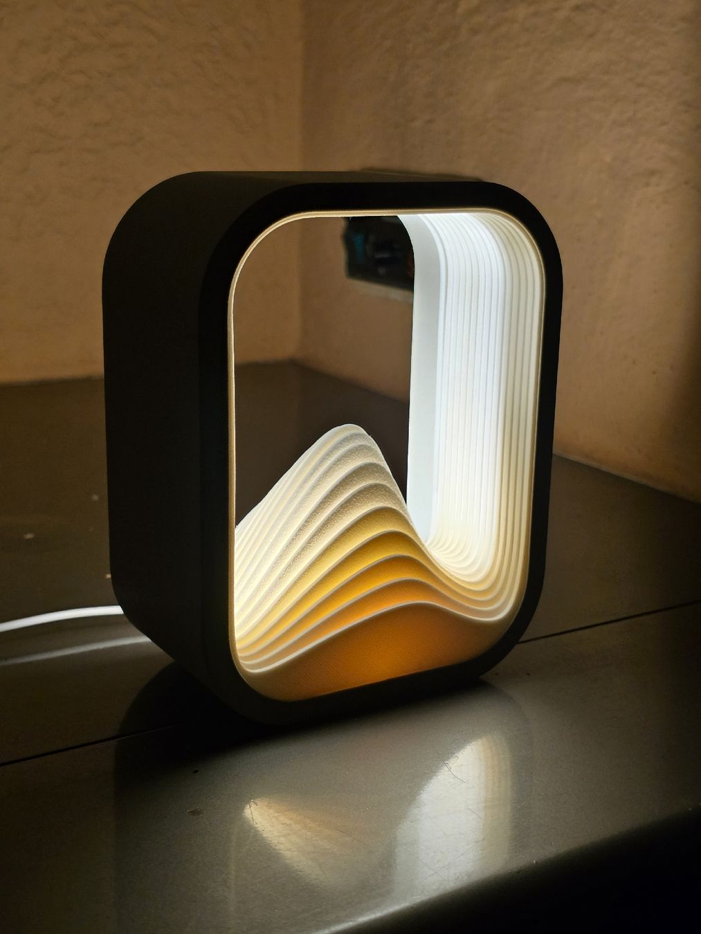 Lampade: Lampe de chevet design unique, ambiance chaleureuse – Nuovo (secondo la descrizione) da Veyras venduto da pat_sl67 1
