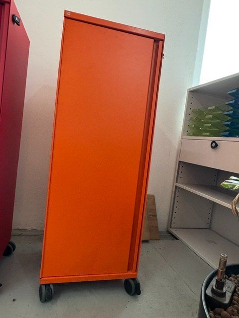 Lista Banconi: Lista Office Büro Caddy orange – Usato da Zollikofen venduto da OberliAG 1