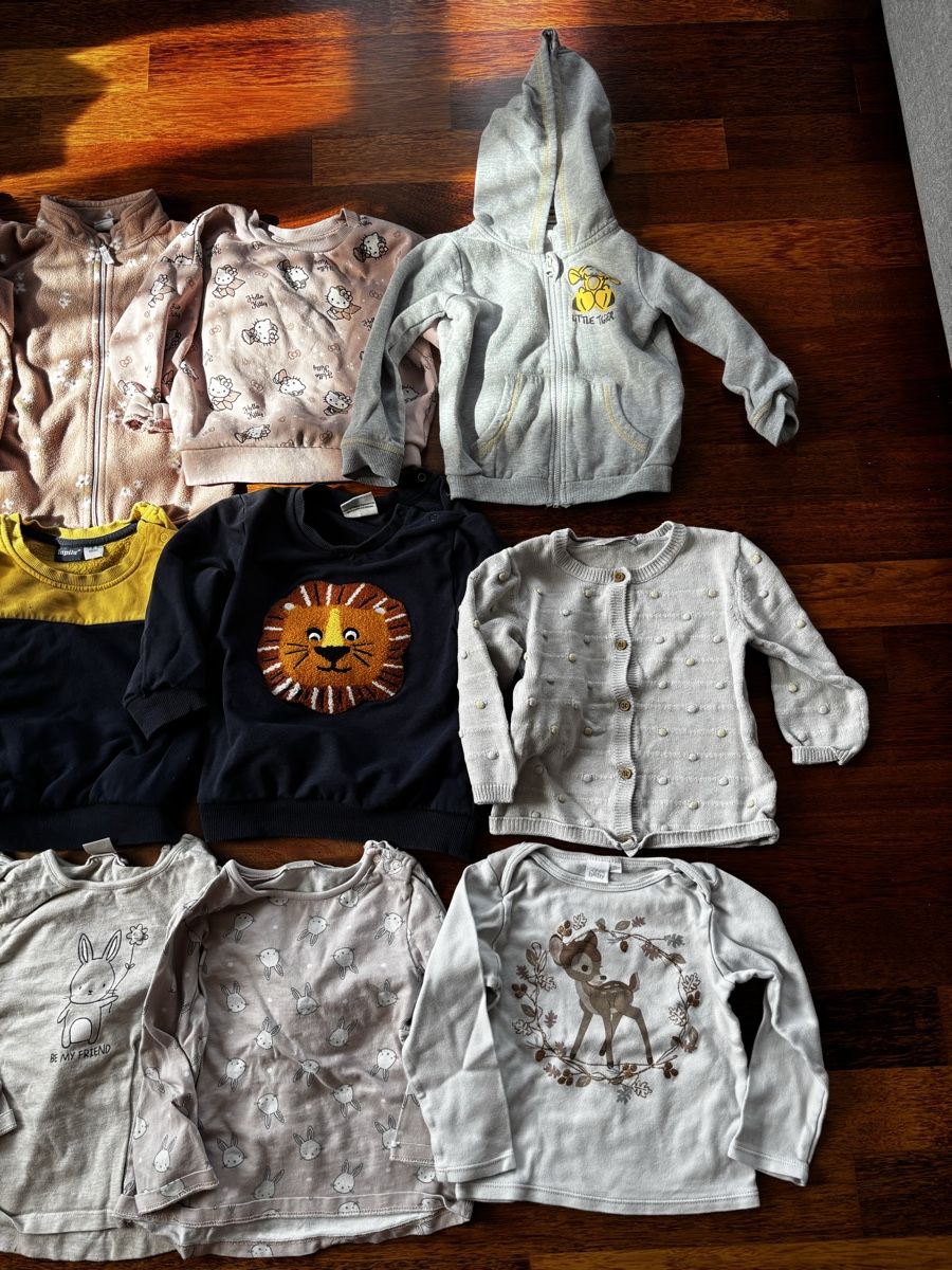 Pulls et sweat-shirts: 17 Pullis/Oberteile Gr. 86 und 92 – D'occasion à Amriswil par Ka_Sc 1