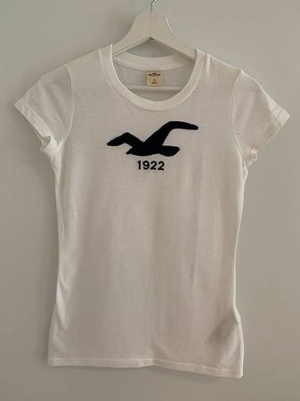 Hollister T-Shirt