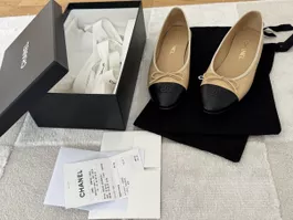 Chanel Ballerinas beige schwarz Grösse 38.5C neuwertig!