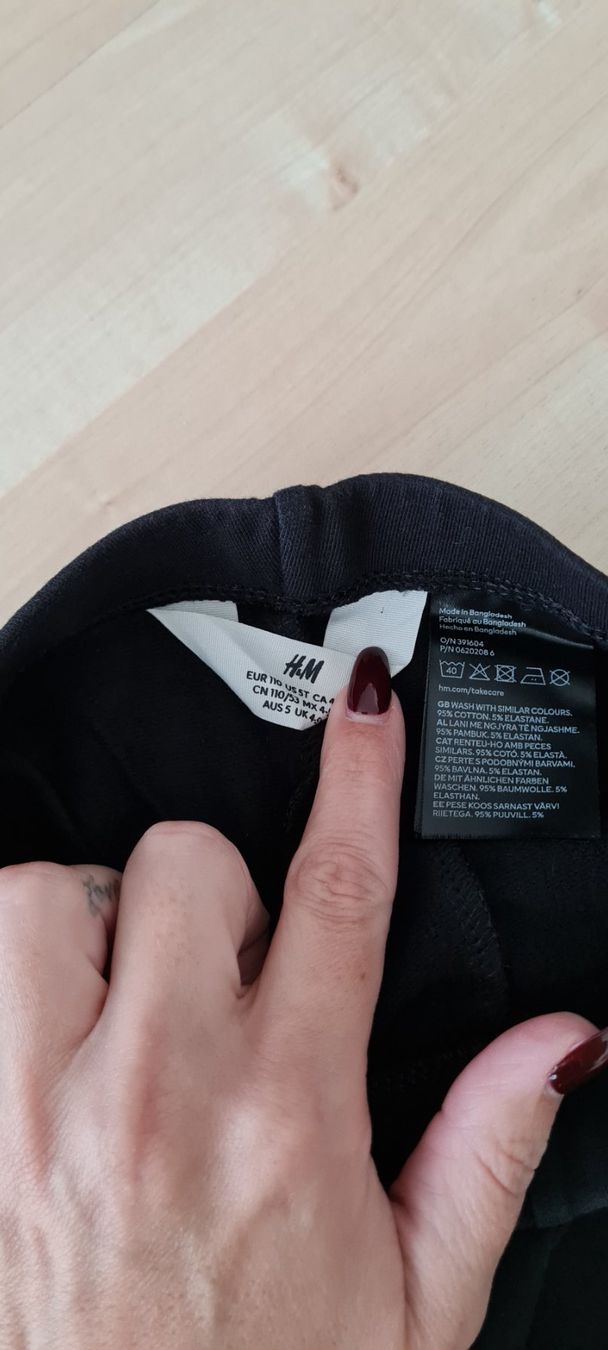 H&M Collants & Leggings: Schwarze H&M Leggings, Gr. 110 – Neuf (Voir description) à Wallisellen par T8304T 1