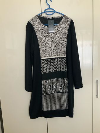 Kleid Seidel schwarz weiss gemustert Grösse 42 neu