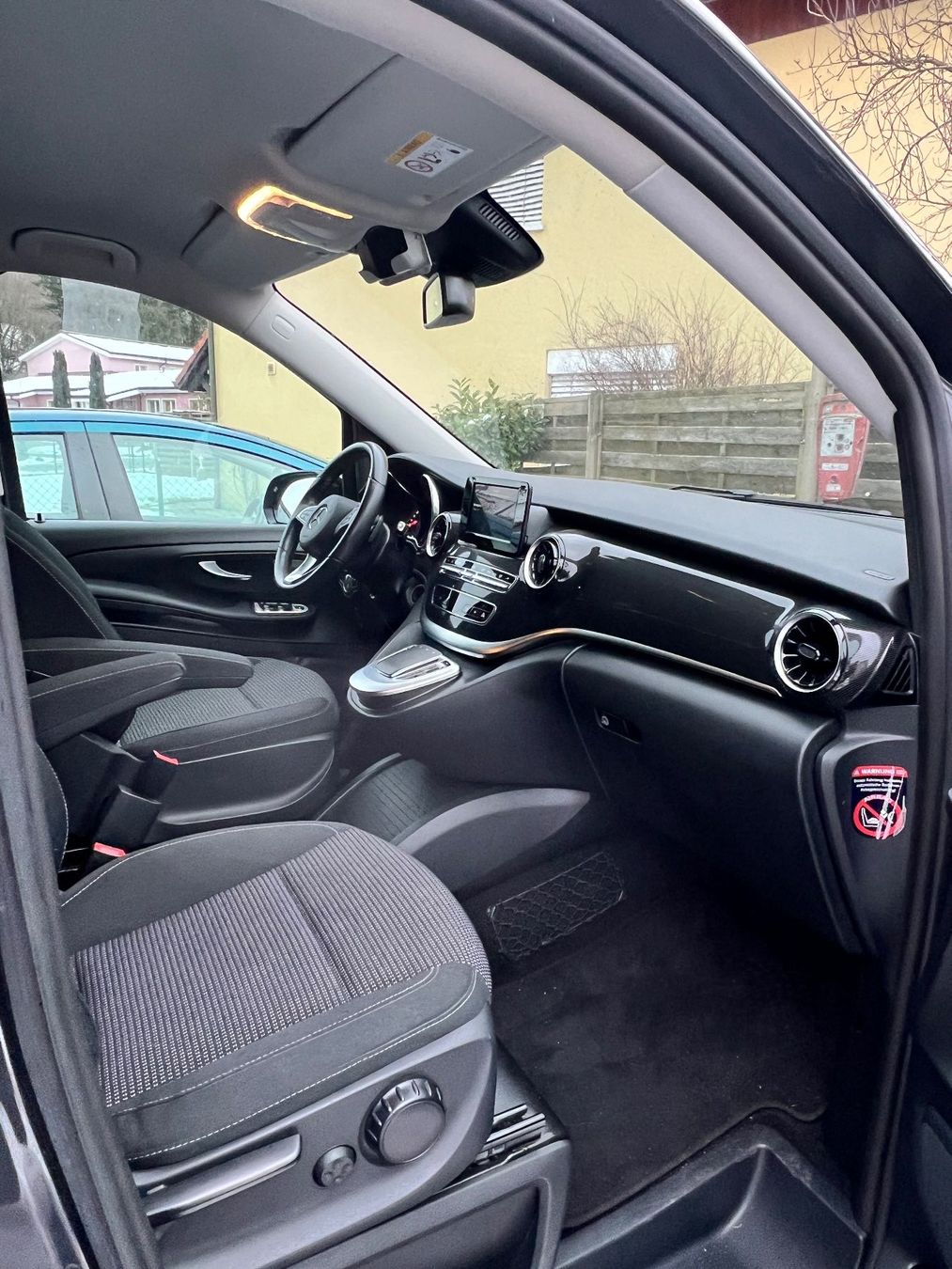 Mercedes-Benz Autos: Mercedes Benz V 220 d 9G-Tronic - Kompakt (Kurz) - Km 74000 – Gebraucht aus Othmarsingen von Lambretto 6