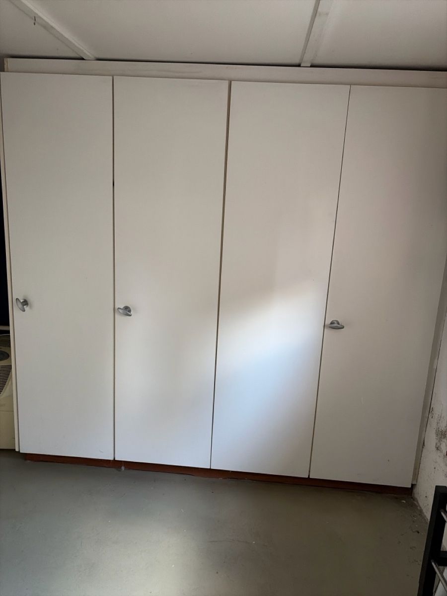 Armadi: Einbau Schrank  – Usato da rütihof venduto da finaldestination 1