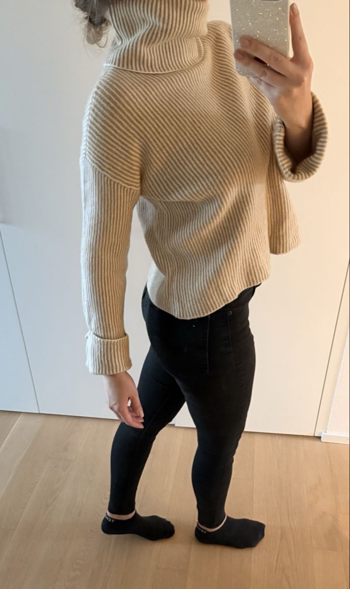 C&A Maglioni & Felpe: C&A Kaschmir Rollkragenpullover Gr. S gerippt beige warm – Usato da Staad SG venduto da Chirrari 1