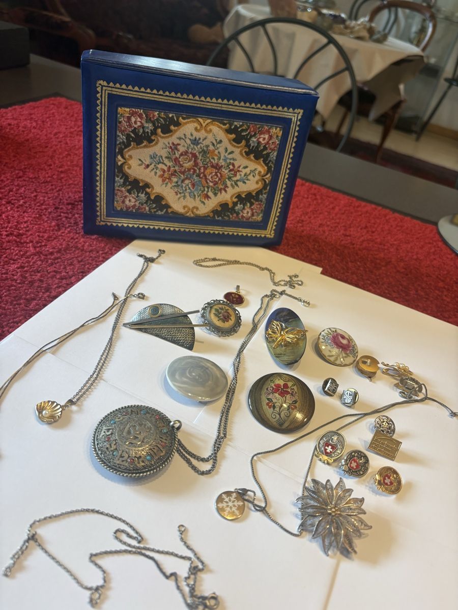 Autres bijoux: Mode Schmuck Mix  – D'occasion à Murten par Tzaugg 1