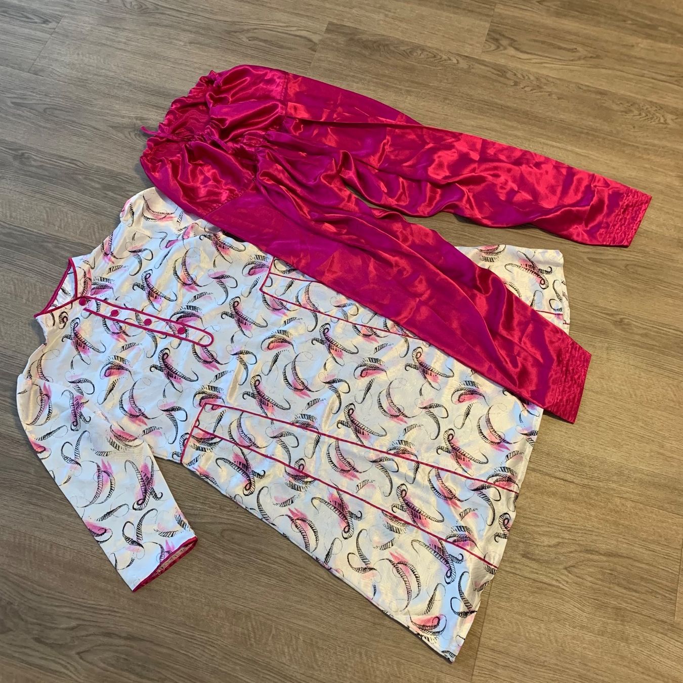 Vestiti: Indische Kleidung 2 Teiler Gr. S – Usato da Fislisbach venduto da KolibriSecondhand 1