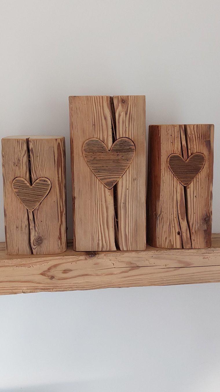 Tutte le decorazioni: Rustikale Altholzsäule mit Herz – Nuovo e nell'imballaggio originale da Egnach venduto da Oldwoodstyle 4