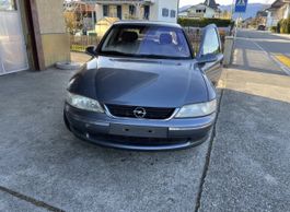 Opel Vectra 2.2