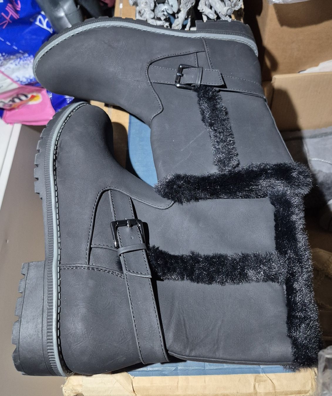 Damenschuhe: Damen Stiefel – Neu (gemäss Beschreibung) aus Wislikofen von Ana.Gomes 2