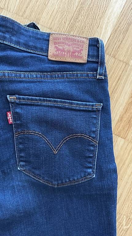 Jeans: Jeans Levi Strauss Gr 36 – D'occasion à Basel par R__Mueller 1