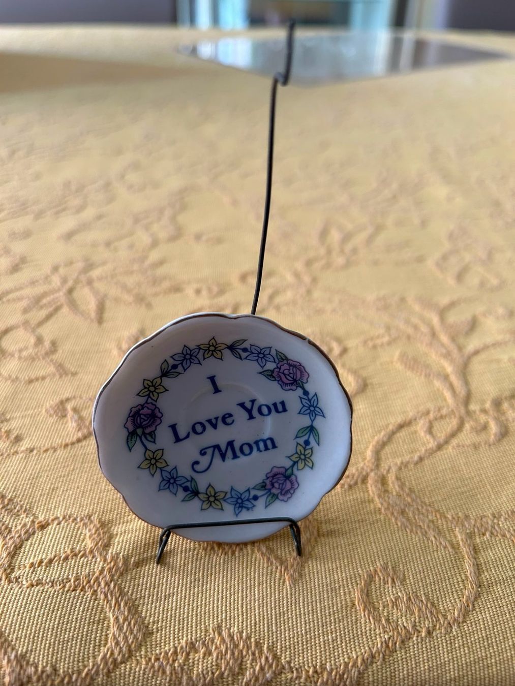Assiettes: Piattino con supporto 'I love you mom' – D'occasion à Melano par H-Sara