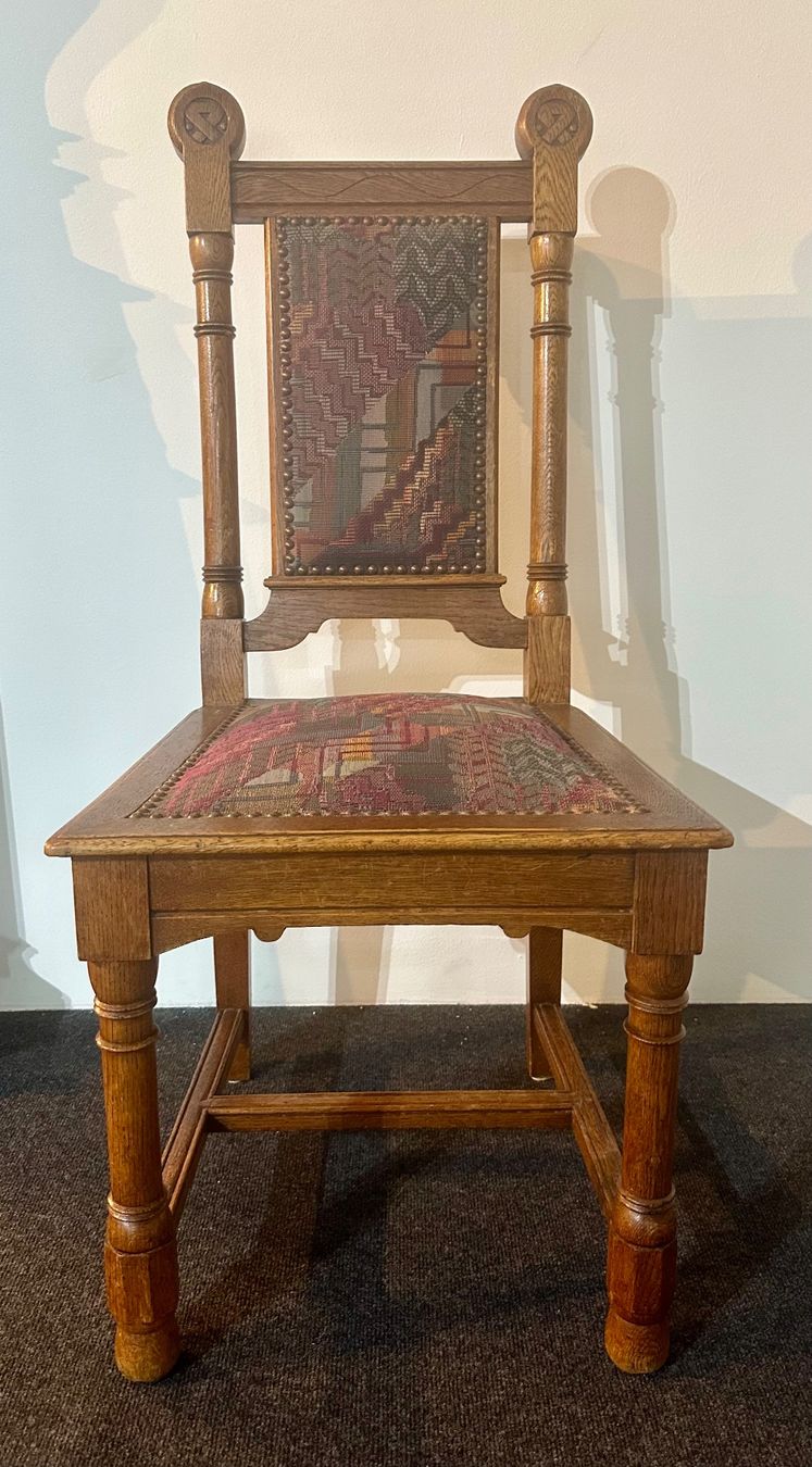 Stühle: Stuhl aus massivem Holz im Barockstil – Gebraucht aus Basel von artthings4you