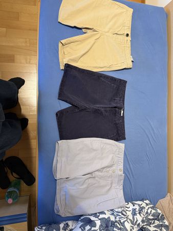 Set of 3 chino shorts M size