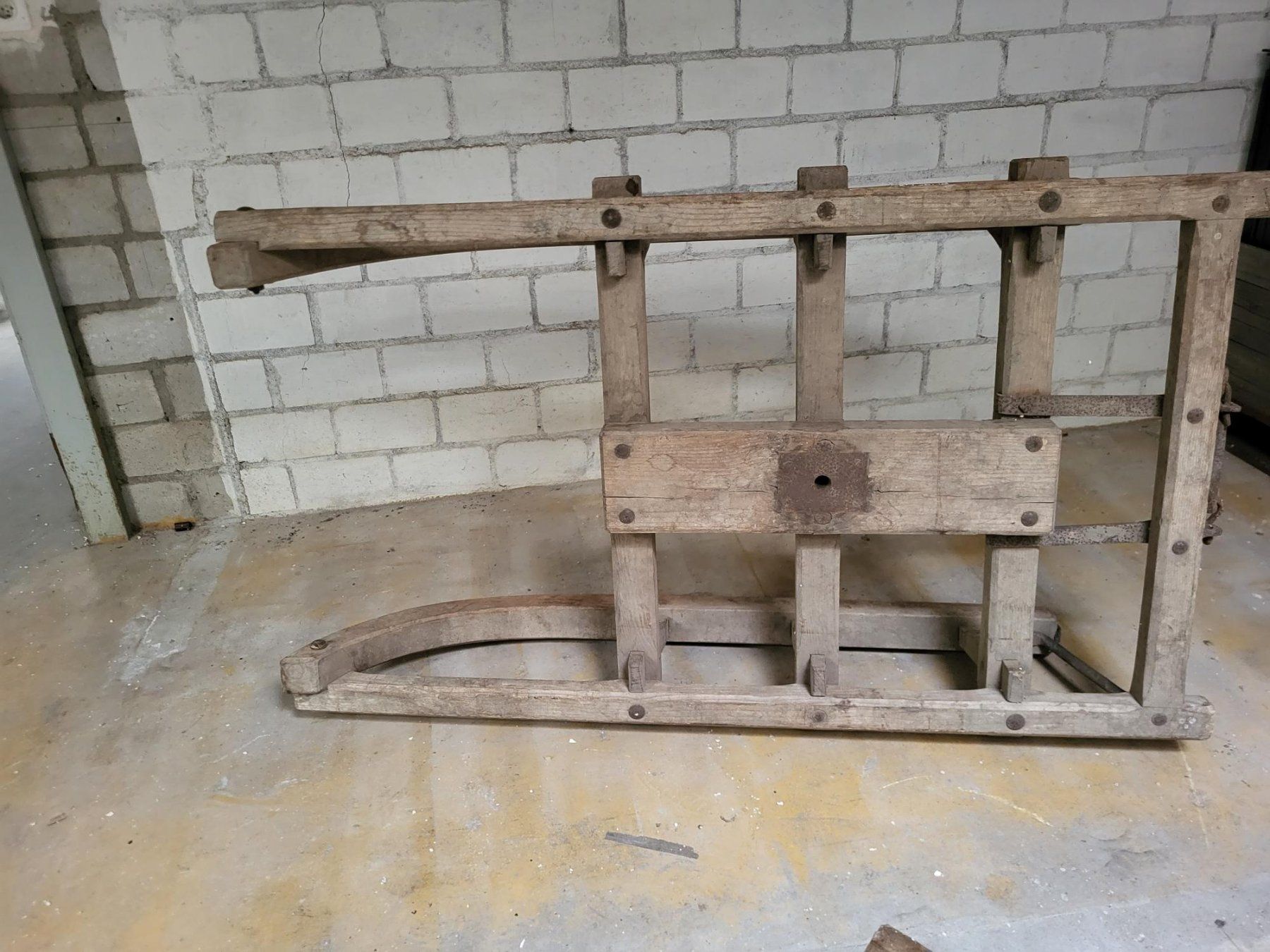 Slitta: Antiker Holzschlitten, Deko oder zum Restaurieren – Usato da Brunnen venduto da Burger_king