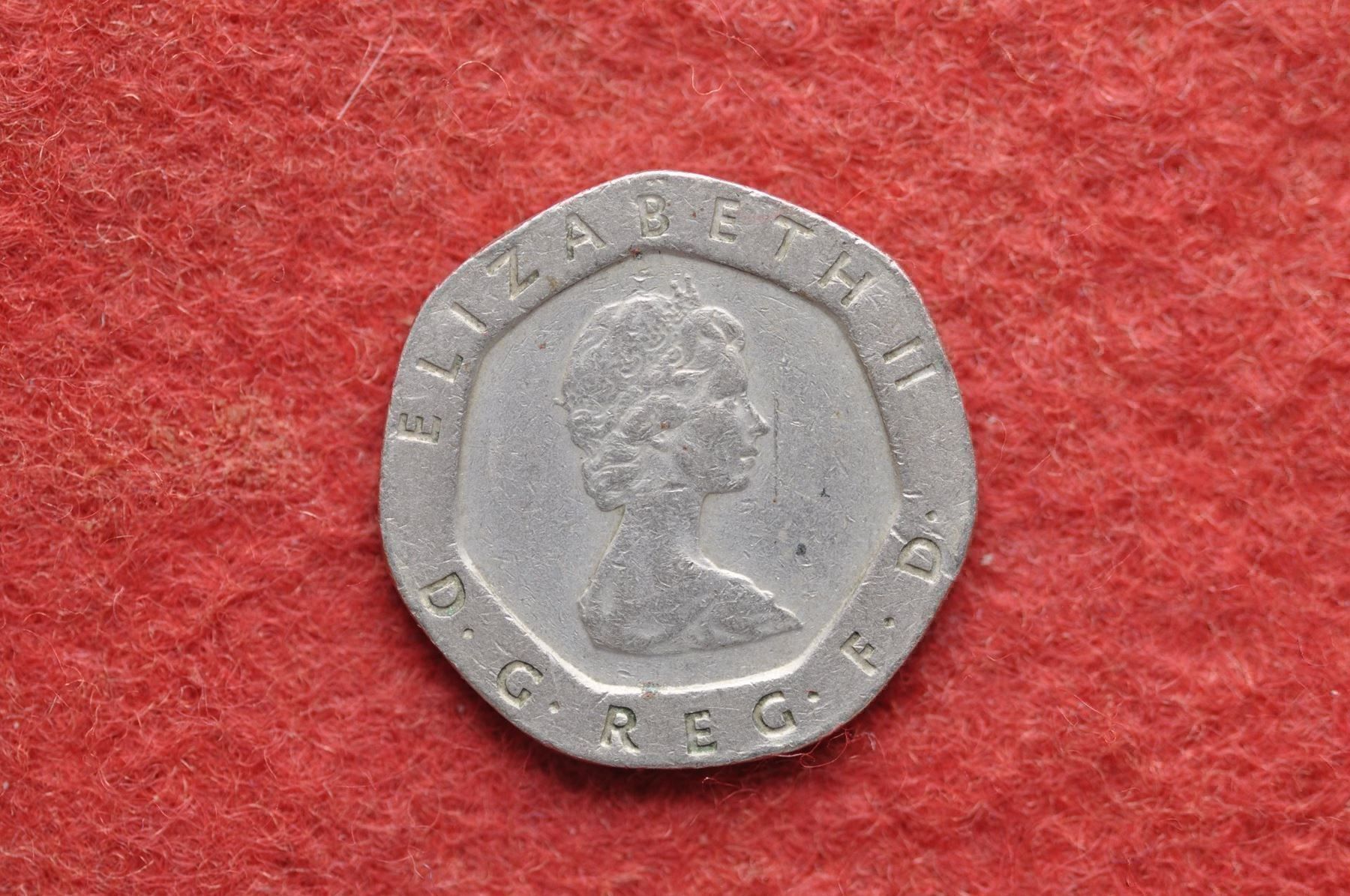 Tutti le monete: währung great britain 1982 – Usato da Laupen BE venduto da Gufi57 1