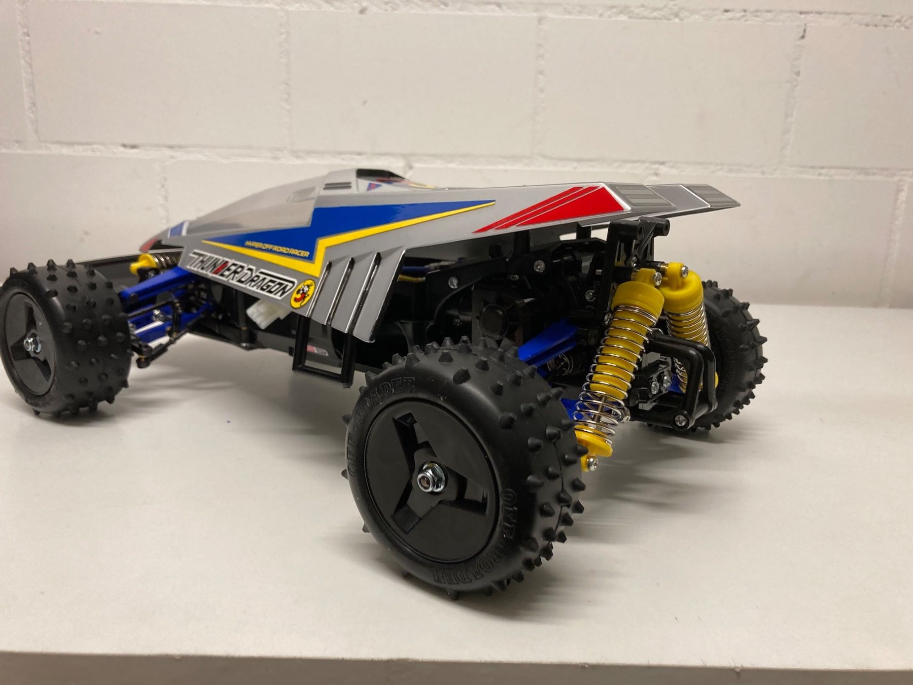 Tamiya Modellismo RC: Tamiya Thunder Dragon 4WD RC Buggy  - neu, Vitrinenmodell – Nuovo (secondo la descrizione) da Stachen venduto da Ctpaule 2