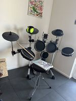 Thomann Millenium MPS-150 E-Drum Set mit Zubehör Schlagzeug