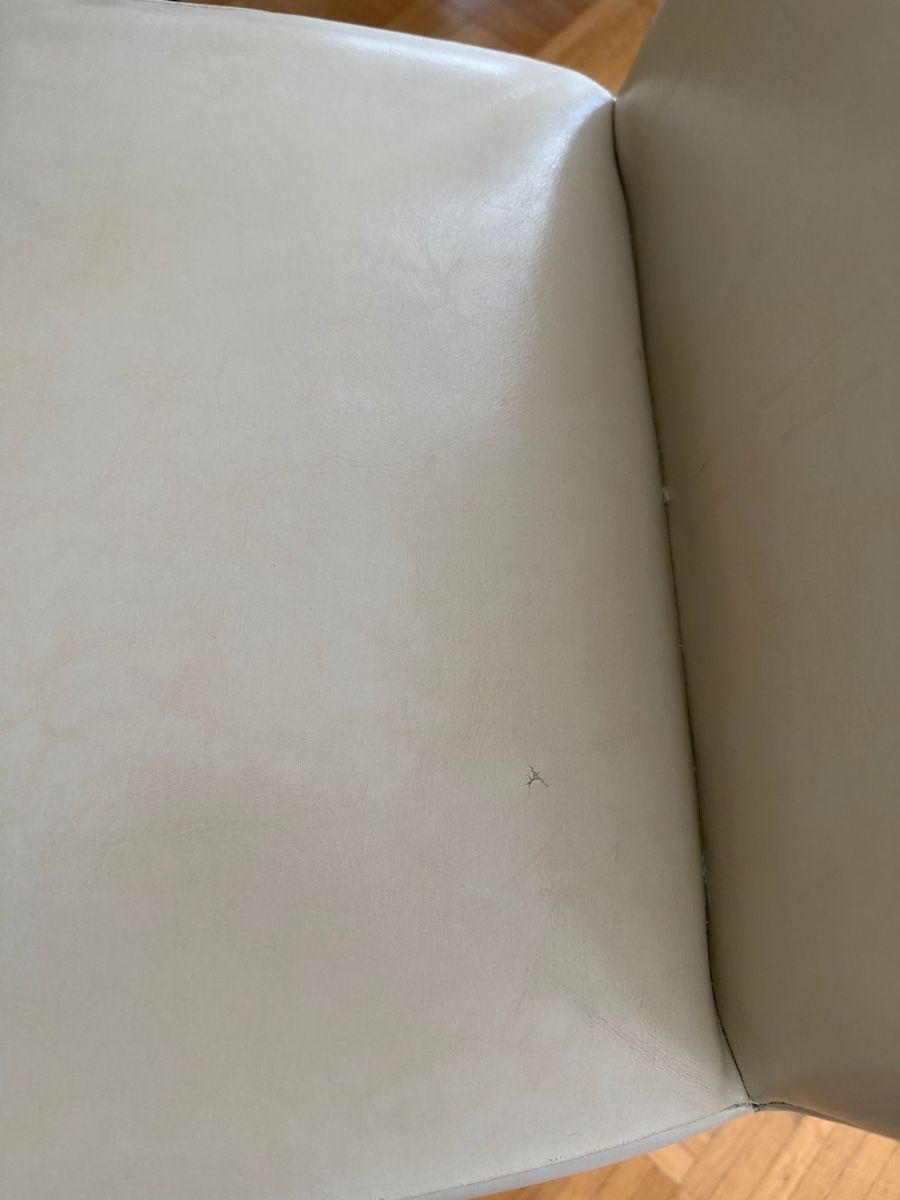 Tischset: Holztisch mit Lederstühlen  – Gebraucht aus Baden von code_name 6