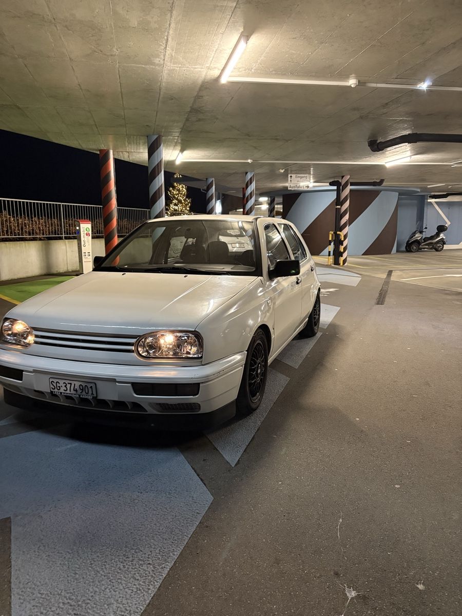 VW Automobili: VW Golf 3 2.8 VR6 – Usato da Oberuzwil venduto da petraschmid01 5