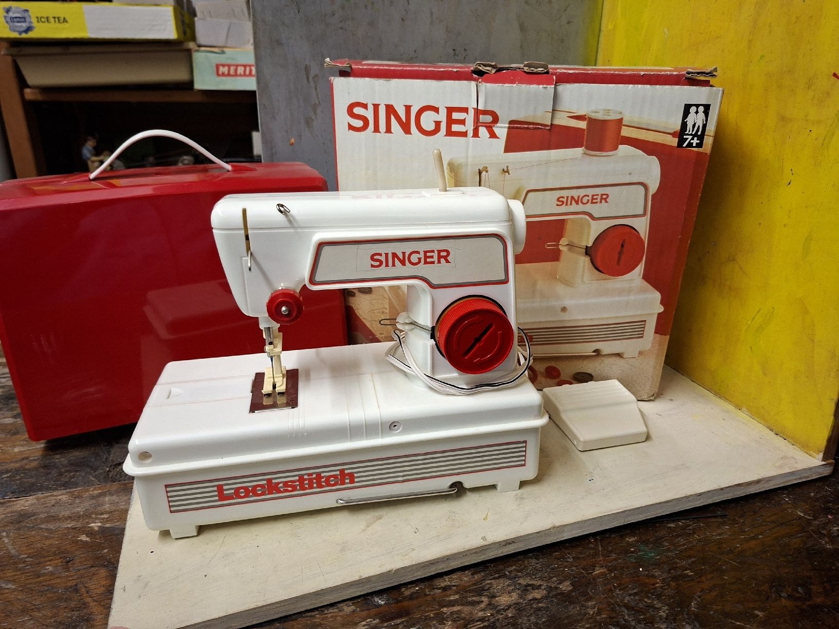 Singer Macchine da cucire: Machine à coudre Singer pour enfants – Nuovo (secondo la descrizione) da Monthey venduto da Jmbois