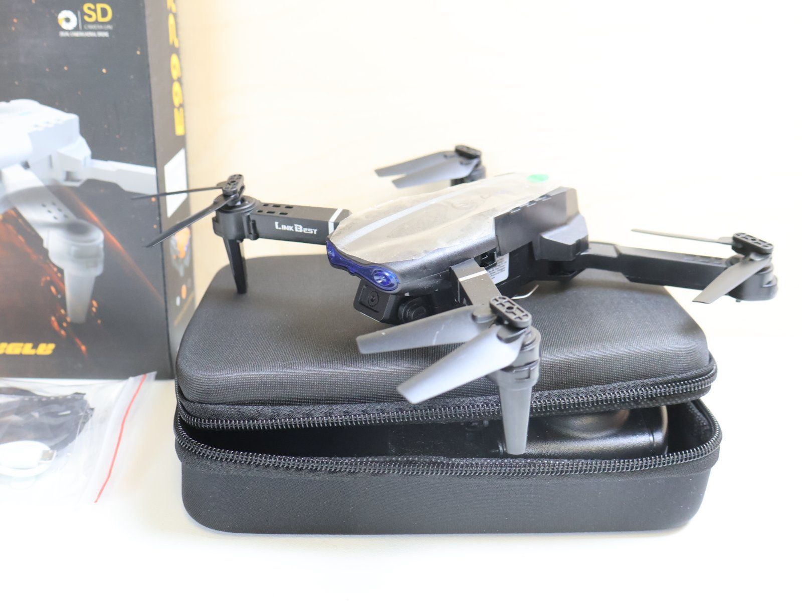 Modellismo RC: RC Drohne Ferngesteuert - mit Kamera - Neu – Nuovo (secondo la descrizione) da Winterthur venduto da Monstera