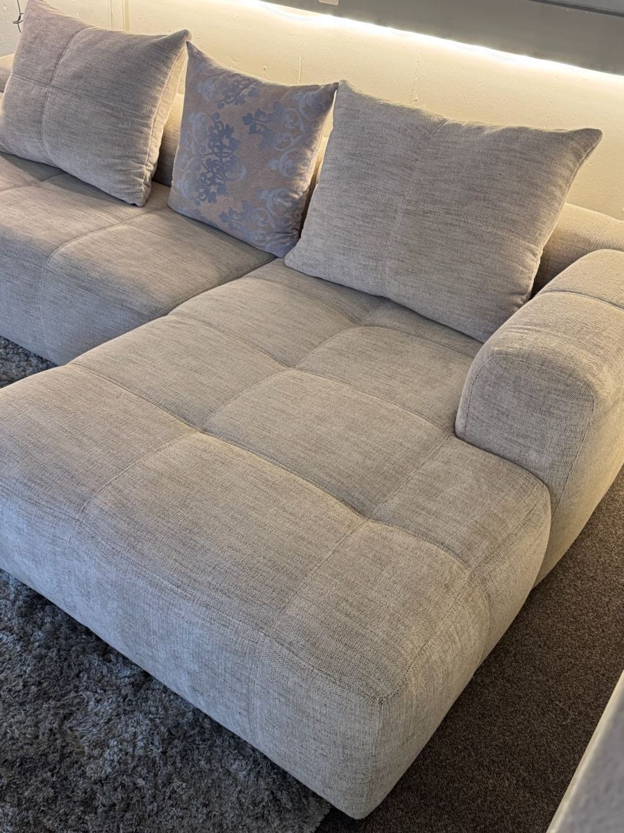Sofas: Hellgraues Ecksofa mit Schlaffunktion – D'occasion à Fehraltorf par Sofalab.swiss 6