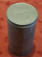 Kriegsreserve Kerzen in Dose aus Bunker, verschweisst