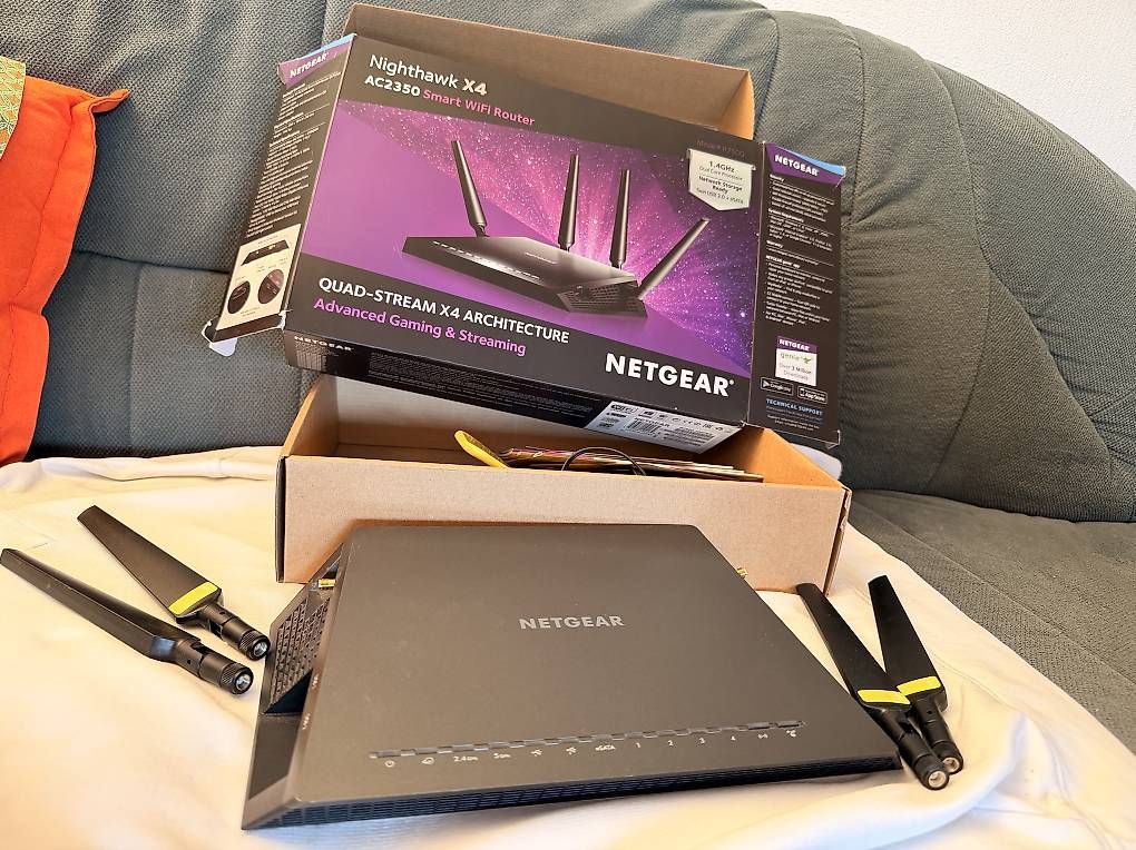 Modem & Router: Router Netgar X4 – Usato da Volketswil venduto da sissidrake 2