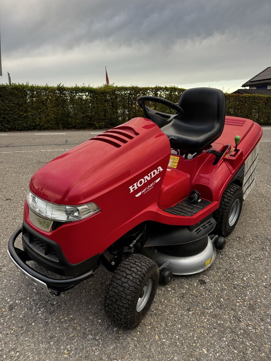 Honda Tagliaerba: Rasentraktor Honda 2417  – Usato da Niederuzwil venduto da Michael1990_ 2