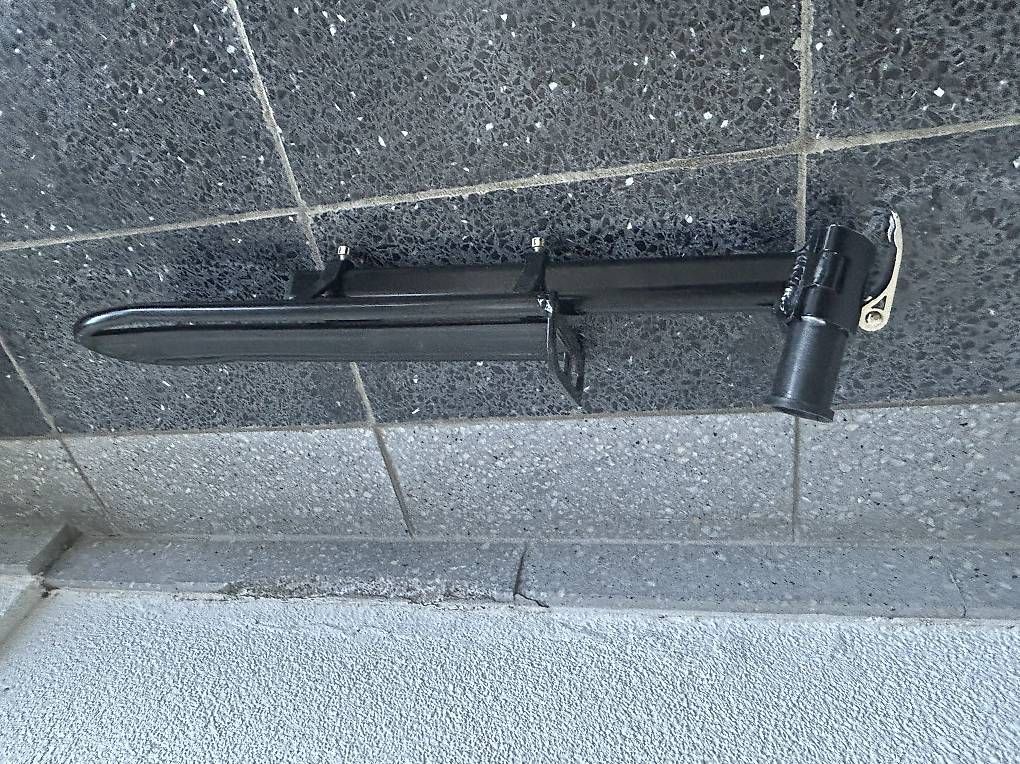 Pezzi di ricambio: Gepäckträger an Sattelstütze – Usato da Degersheim venduto da Maele 3