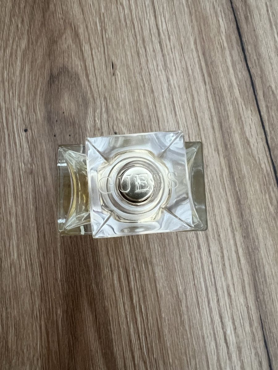 Guess Parfum & Eau de Toilette: Guess Seductive 50ml – Gebraucht aus Dietikon von rts888 1