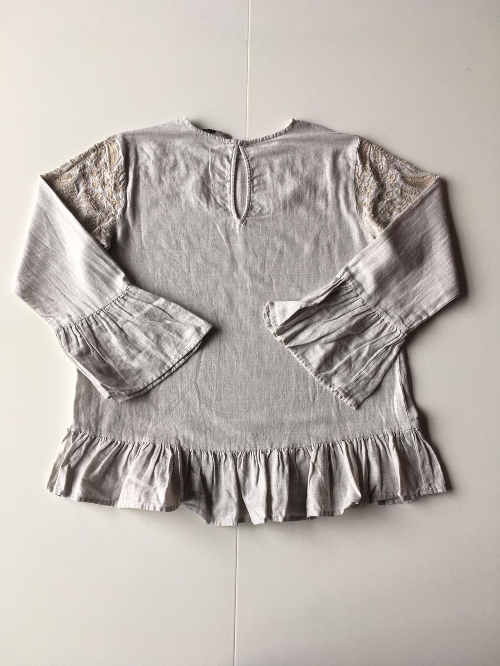 Zara Blusen: Blouse Zara Basic beige brodée - 98% coton - S – Gebraucht aus Troinex von Irisglo 5
