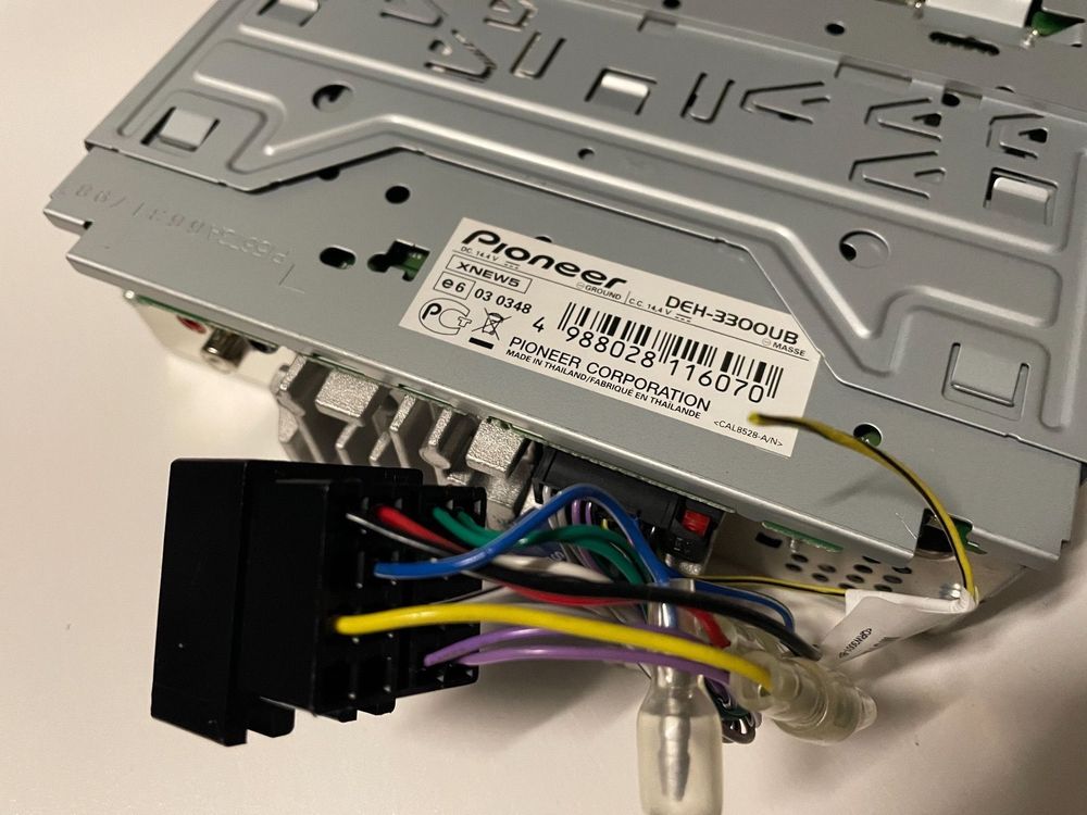 Pioneer DEH3300UB Autoradio CDUSB/AUX Kaufen auf Ricardo
