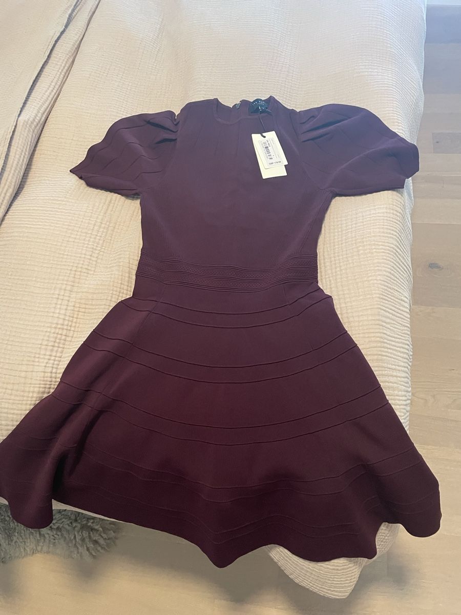 Ted Baker Vestiti: Kleid Ted Baker NEU Bordaux – Nuovo e nell'imballaggio originale da Igis venduto da Mona1792