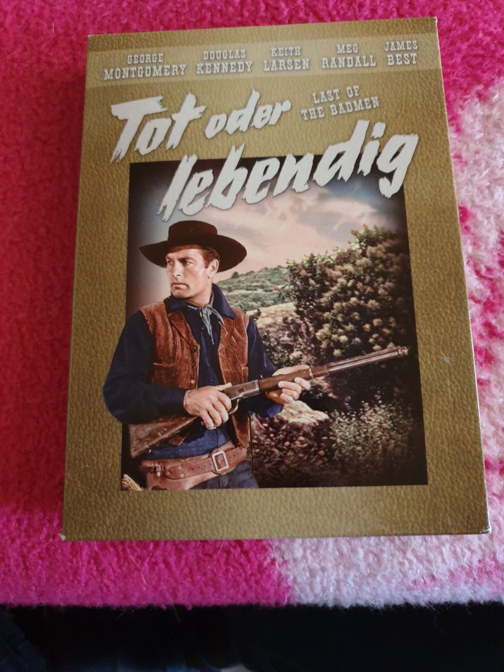 Tutti i DVDs: DVD Tot oder lebendig James Best guter Zustand – Usato da Kulmerau venduto da fel_r5fj