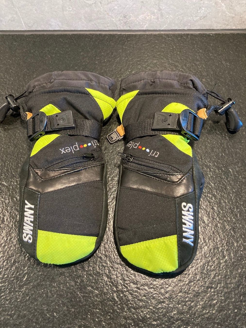 Guanti & manicotti: Gants ski – Nuovo (secondo la descrizione) da Neuchâtel venduto da sta_7qfy 2