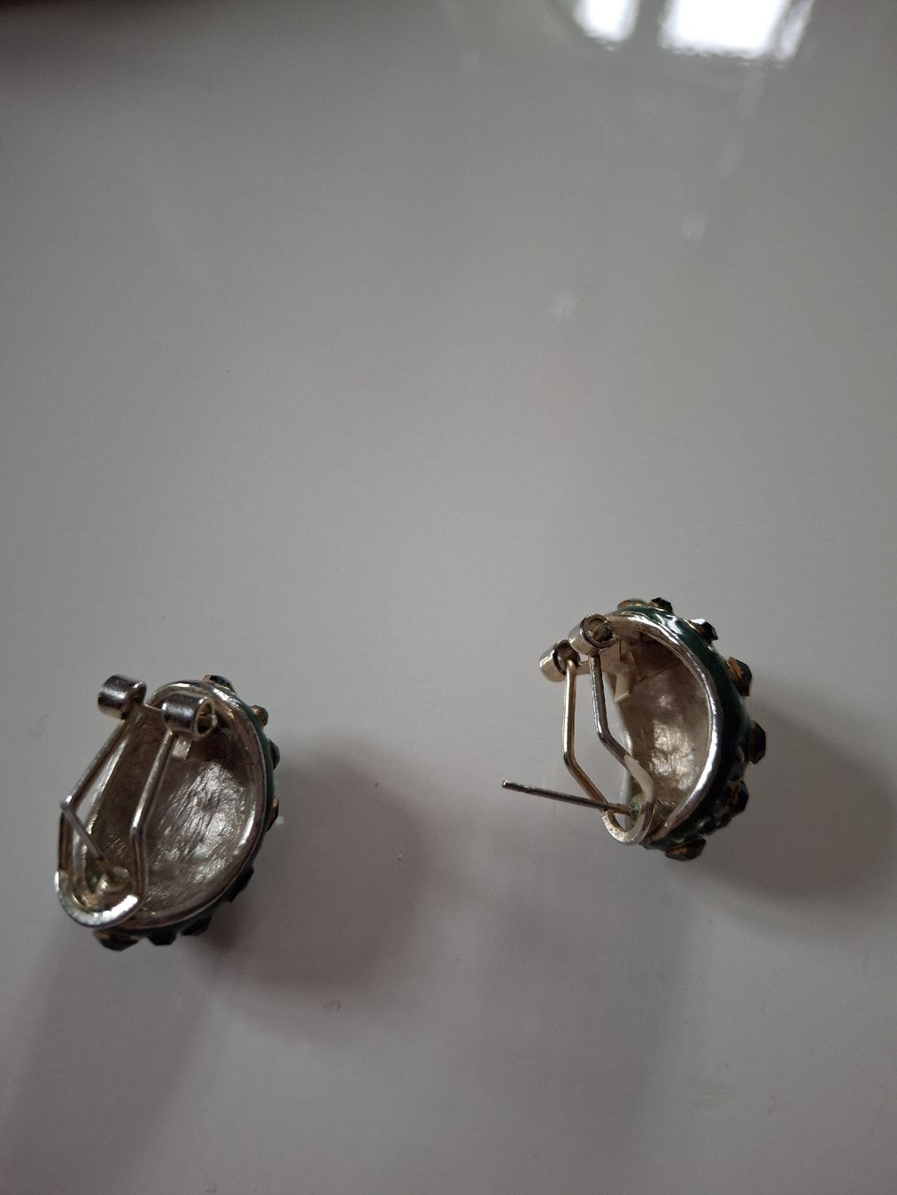 Orecchini pendenti & Orecchini a lobo: Boucles d'oreilles paillettes vertes  – Usato da Lausanne venduto da Cognitia 2