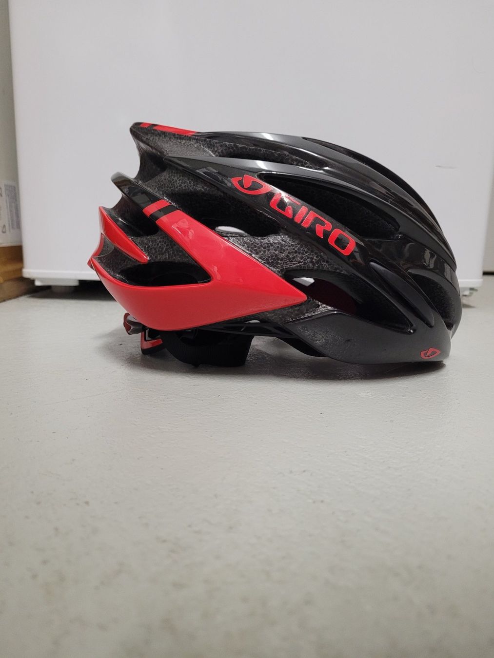 Giro Helme: Giro Savant Bike Helm – Gebraucht aus Oberbuchsiten von moogli2005 2