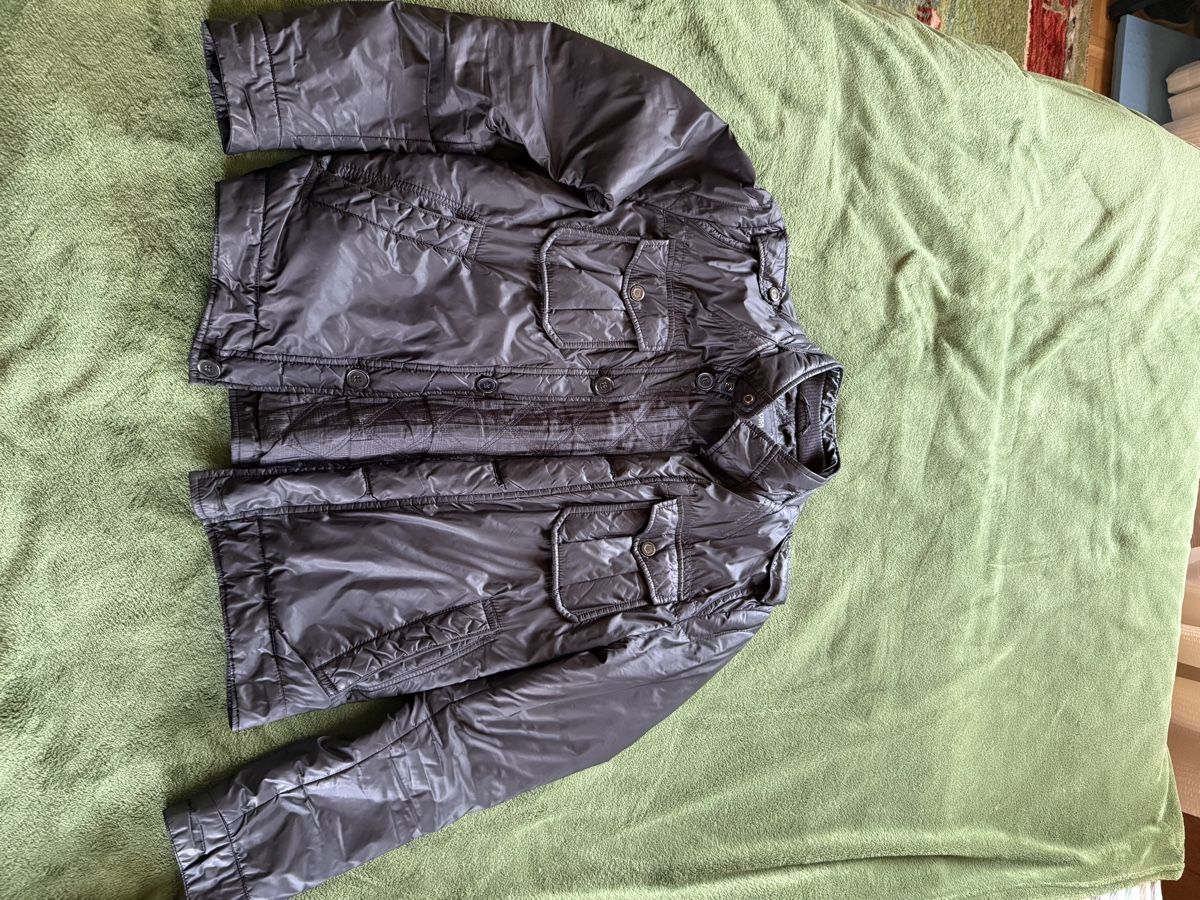 Hugo Boss Jacken: Boss jacke L top – Gebraucht aus Diepoldsau von rra_cy9l