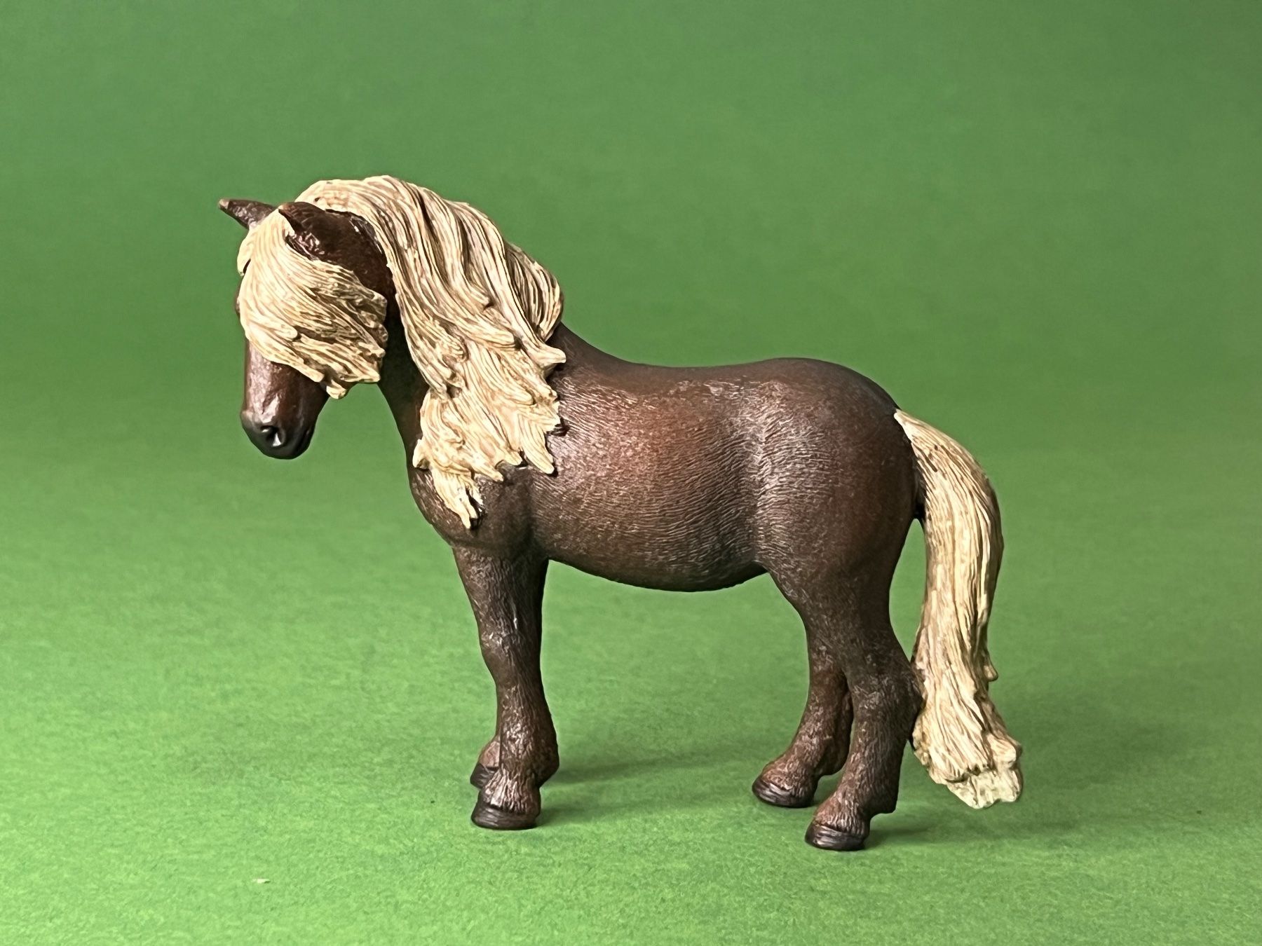 Schleich Statuette: Schleich 42363 Island Pony Pferd – Usato da Ennetbaden venduto da mapa05