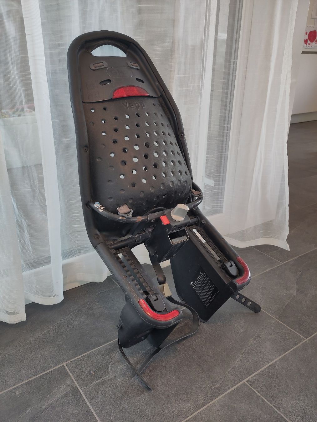 Thule Pezzi di ricambio: Thule Yepp Maxi EasyFit Black – Usato da Affoltern am Albis venduto da blubberblubb 1