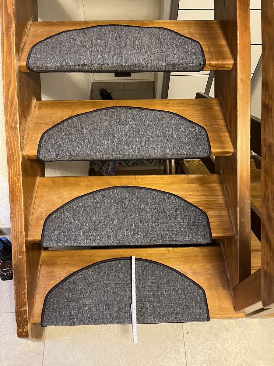 Scale: 28 Tapis d'escalier autocollants  – Nuovo e nell'imballaggio originale da les breuleux venduto da marcopolo29 1